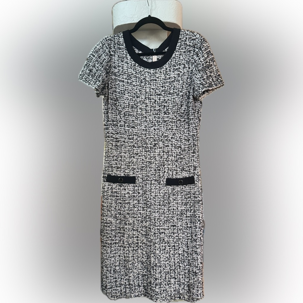 St. John Collection Black,‎ Pink & Cream Knit Dress, short sleeve Boucle size 8